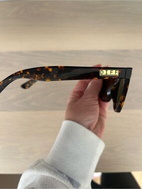 Diff Kota Tortoiseshell Frame Sunglasses with Blue Mirrored Lenses Unisex